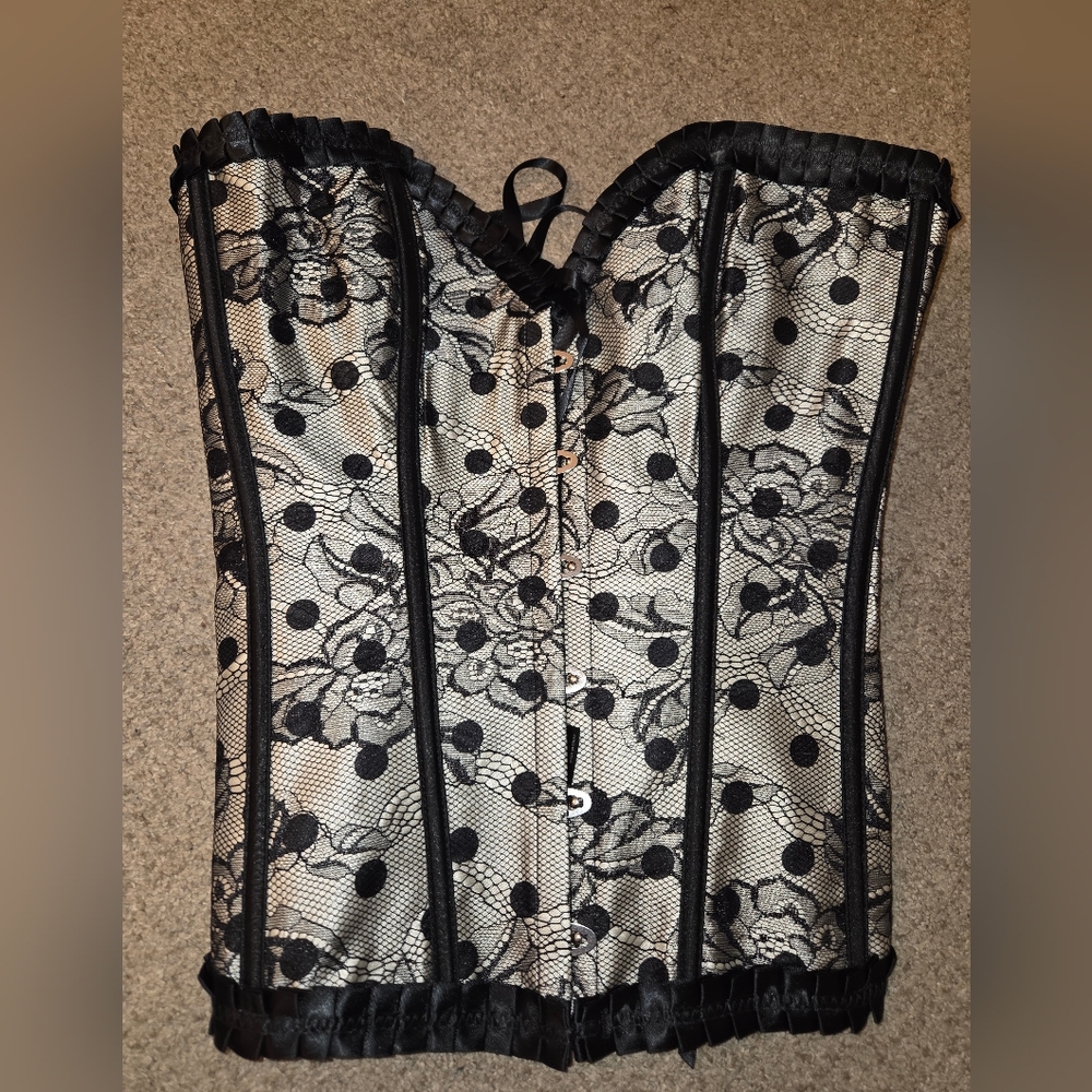 Elegant Black Polka Dot Lace Corset Bustier Shapewear. Size 4XL. - Picture 9 of 9